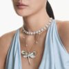 Ariana Grande X Swarovski Anhänger und Brosche Kristallperle, gemischte Schliffe, Libelle, Weiß, rhodiniert Ariana Grande X Swarovski Anhänger und Brosche Kristallperle, gemischte Schliffe, Libelle, Weiß, rhodiniert